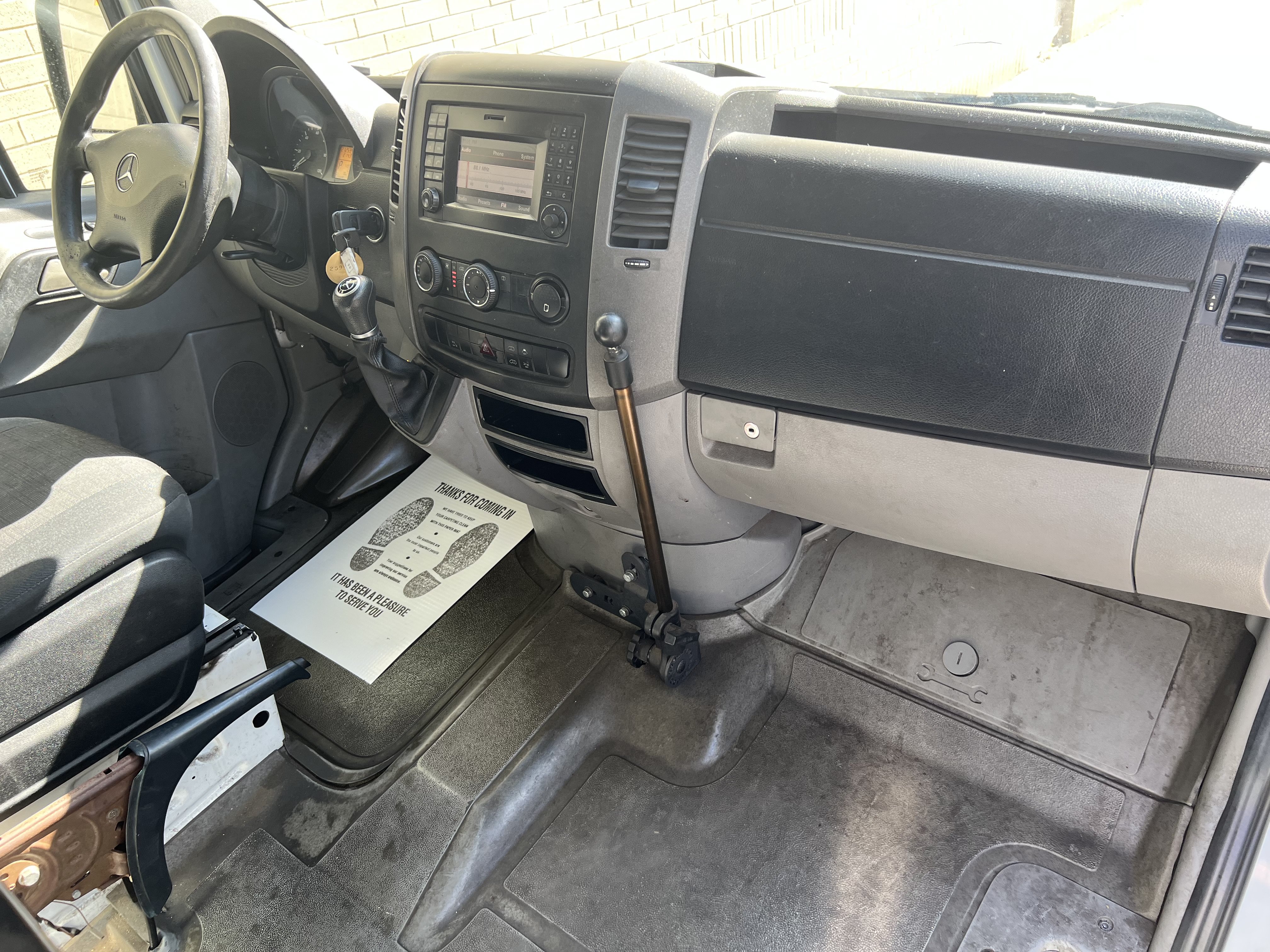 Used 2016 Mercedes-Benz Sprinter 2500 image 22