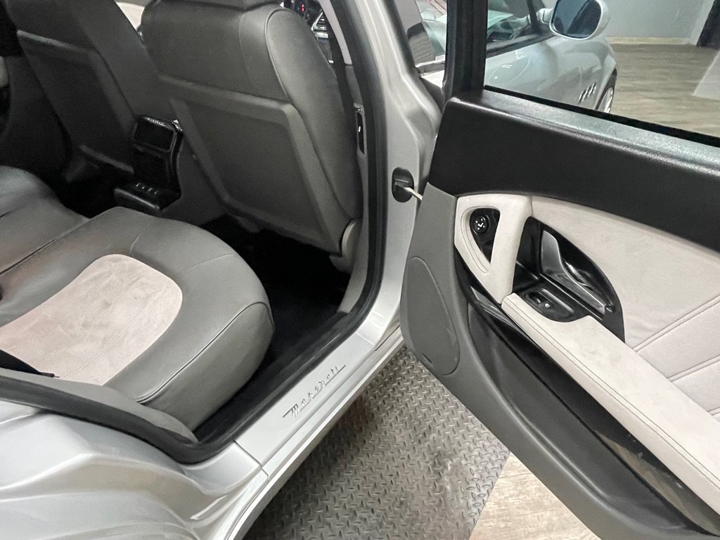 Used 2008 Maserati Quattroporte RWD image 21