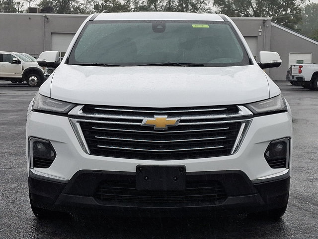 Used 2023 Chevrolet Traverse LT w/ LT Premium Package AWD/4WD image 5