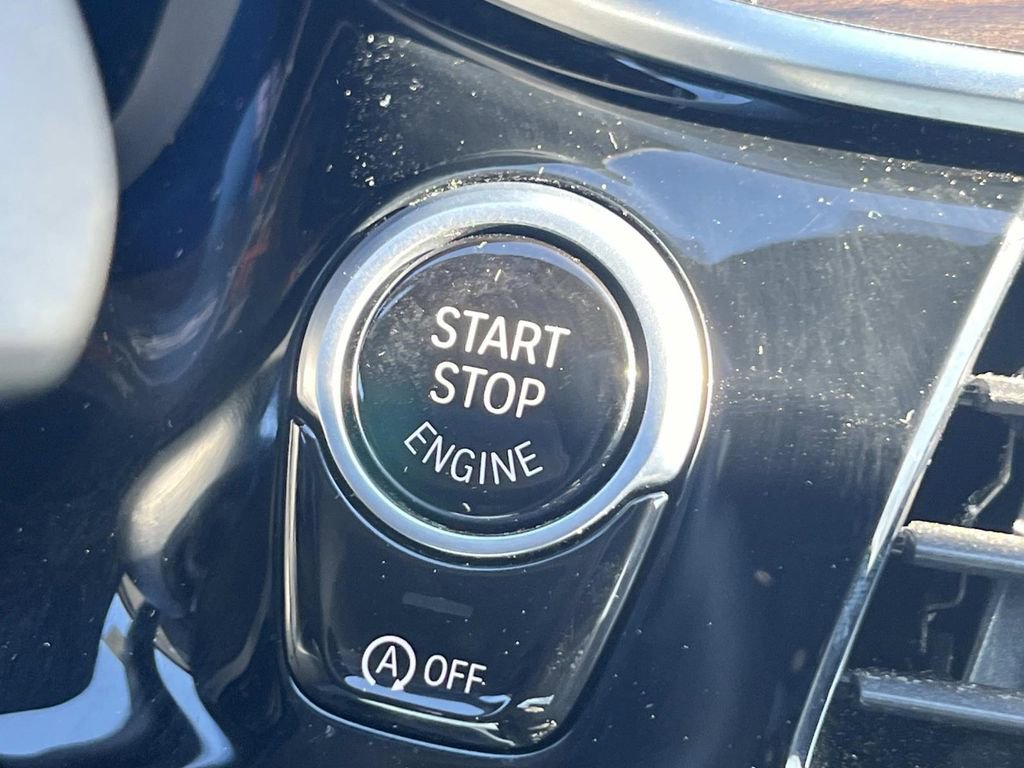 Used 2023 BMW 530i w/ Convenience Package image 25