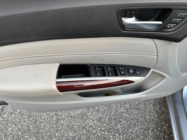Used 2015 Acura TLX V6 FWD image 23