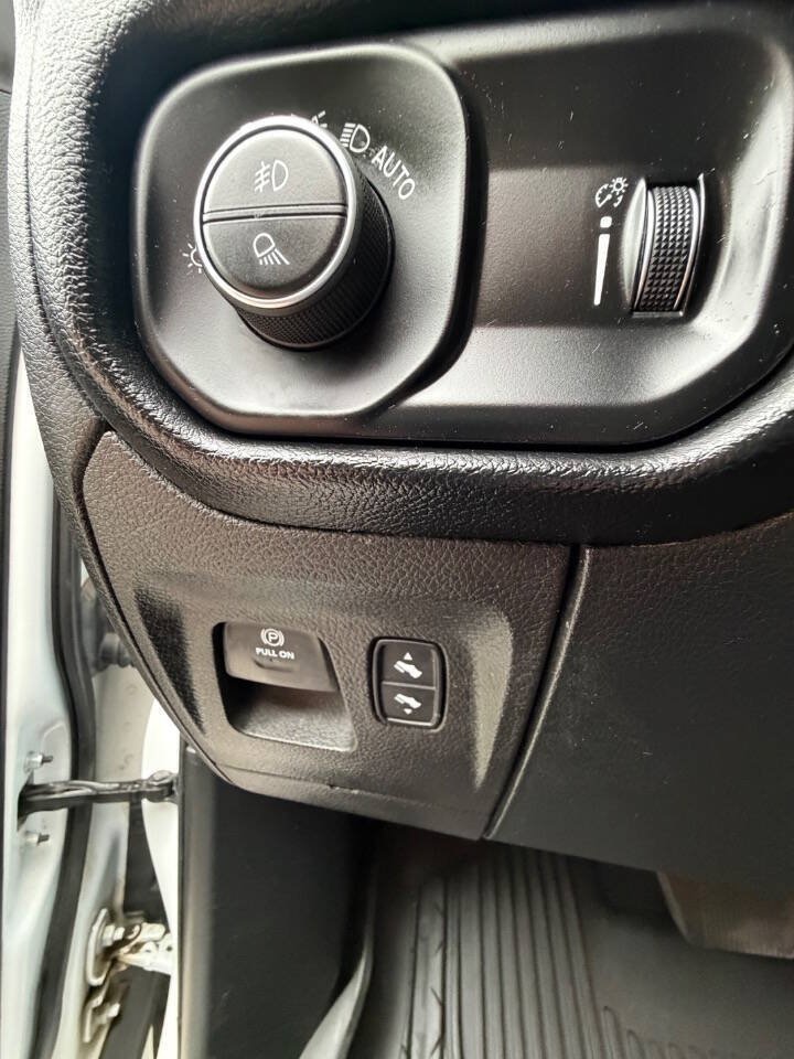 Used 2021 RAM 1500 Big Horn AWD/4WD image 21