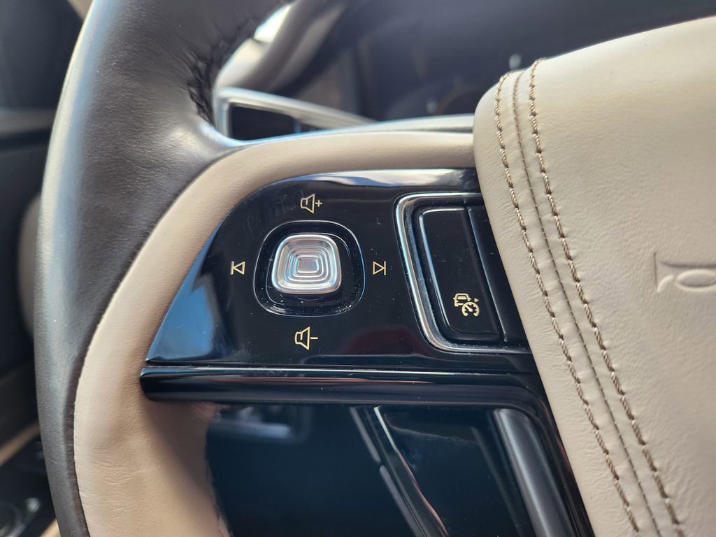 Used 2023 Lincoln Aviator Reserve w/ Equipment Group 201A image 29