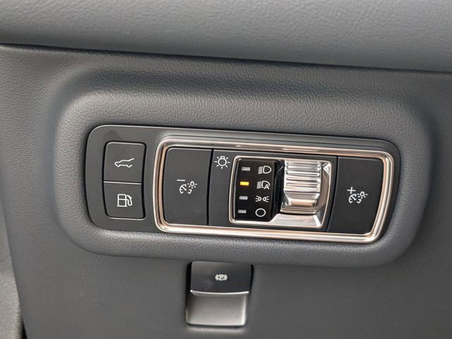 New 2026 Lincoln Nautilus Premier w/ Equipment Group 102A image 33