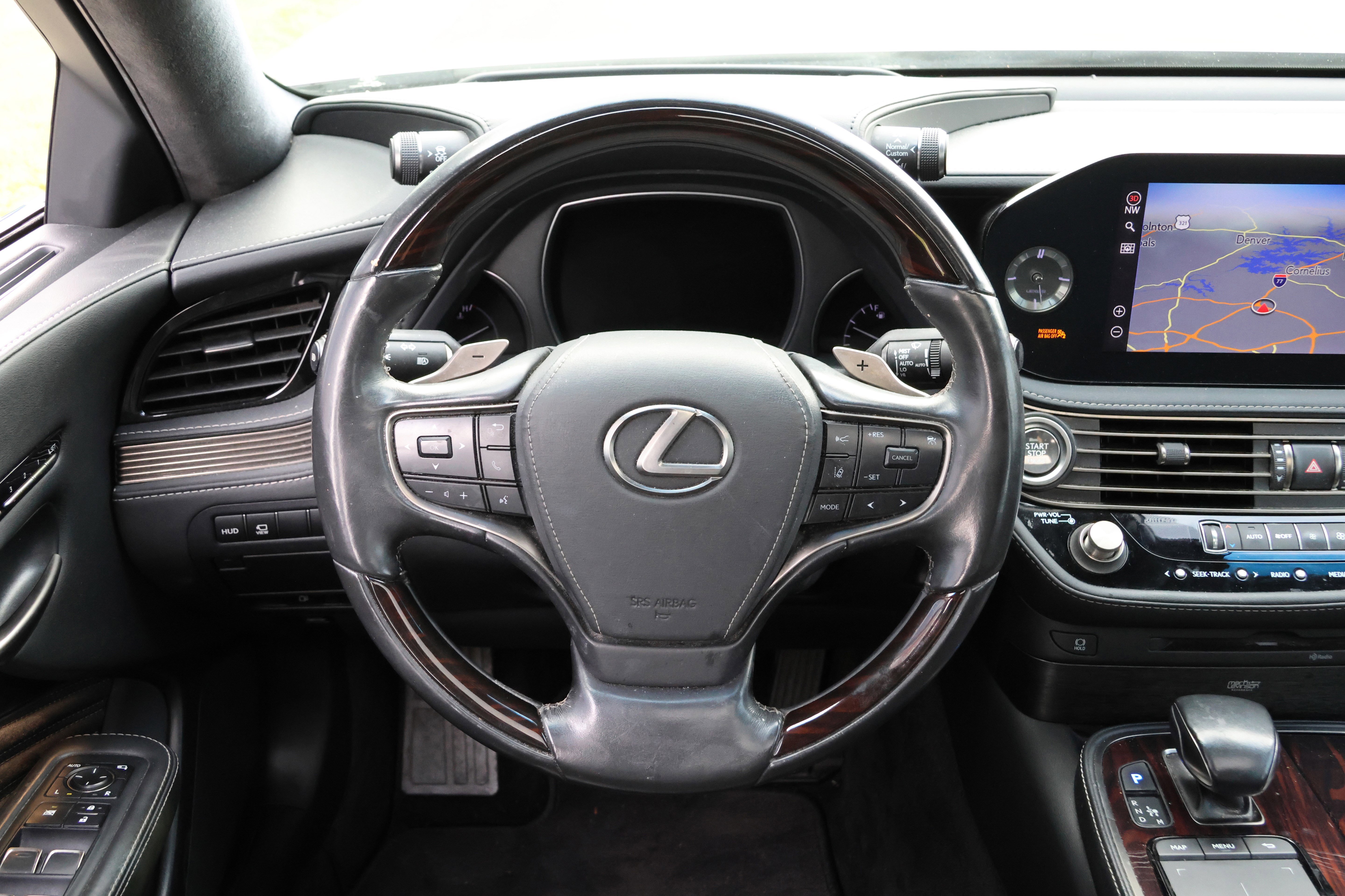 Used 2021 Lexus LS 500 w/ Interior Upgrade Package RWD image 26
