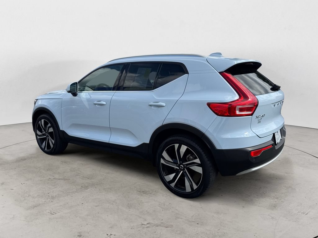 Certified 2024 Volvo XC40 B5 Plus w/ Protection Package Premier AWD/4WD image 4