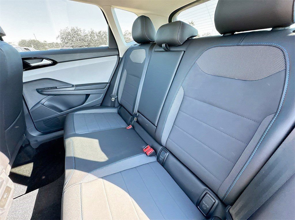 Used 2024 Volkswagen Taos SE FWD image 26