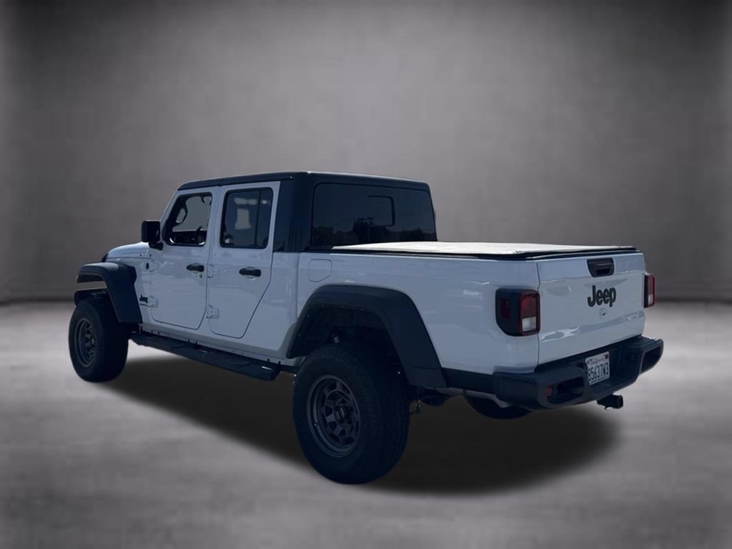 Used 2023 Jeep Gladiator Sport AWD/4WD image 6