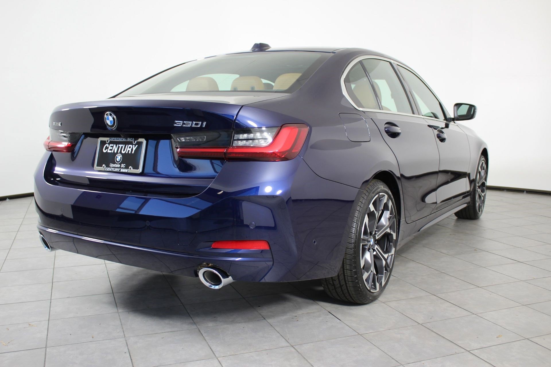 New 2026 BMW 330i xDrive Sedan w/ Premium Package AWD/4WD image 9