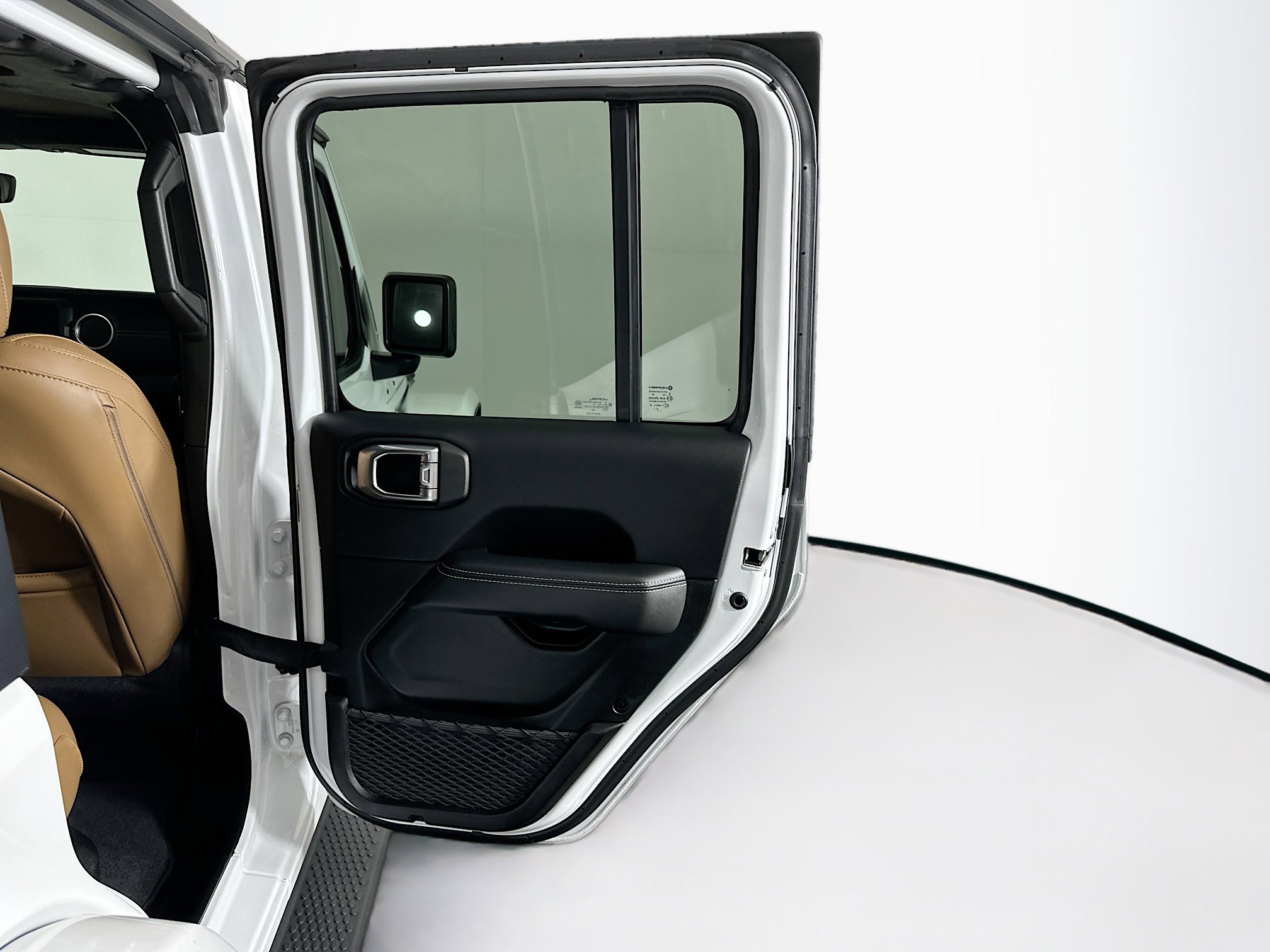 Used 2023 Jeep Wrangler Sahara w/ Cold Weather Group image 30