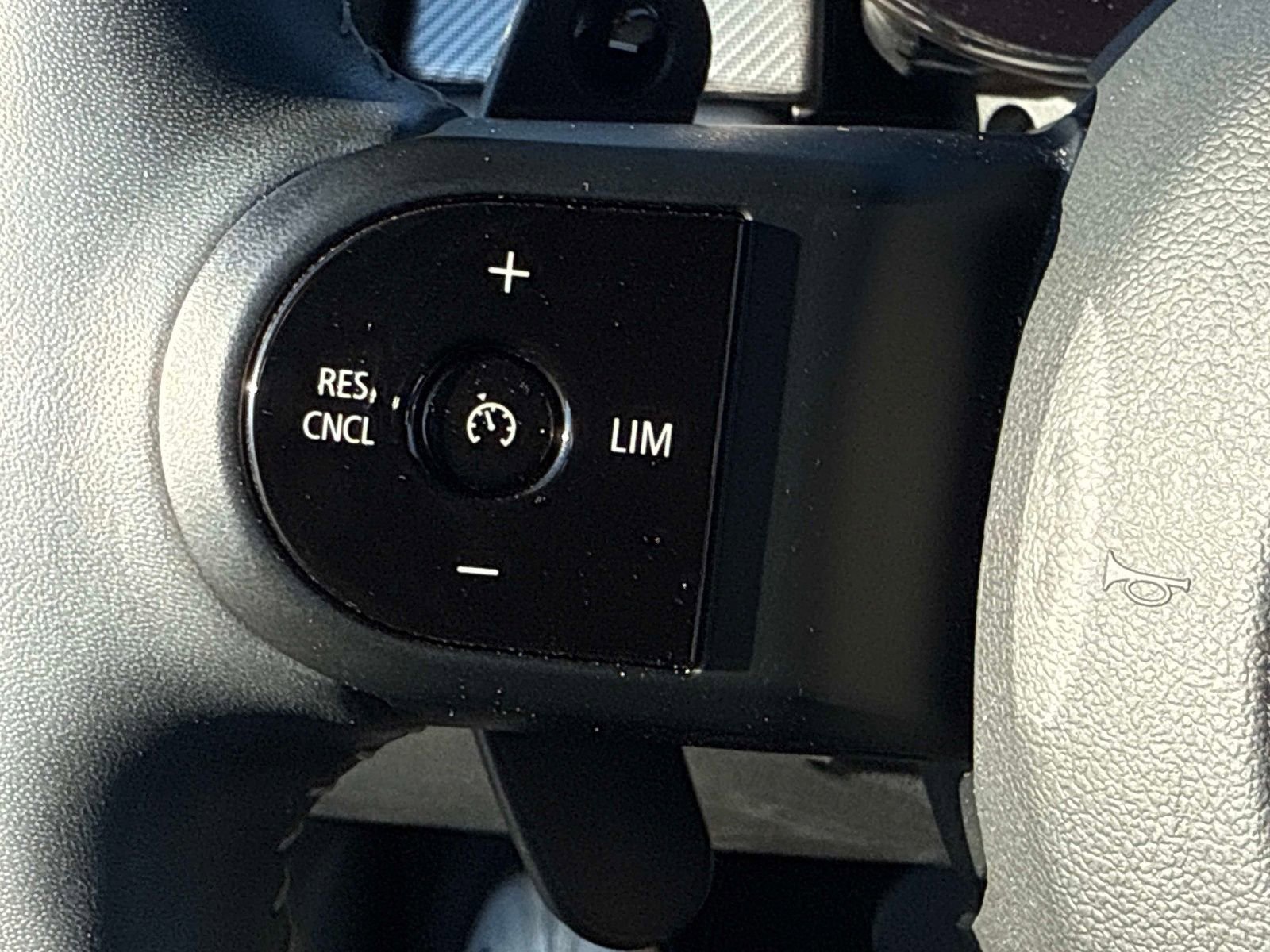 Used 2024 MINI Cooper S image 18