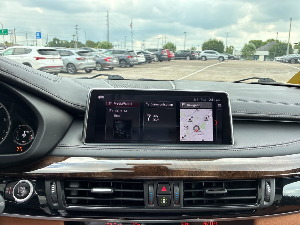Used 2018 BMW X6 xDrive50i AWD/4WD image 16