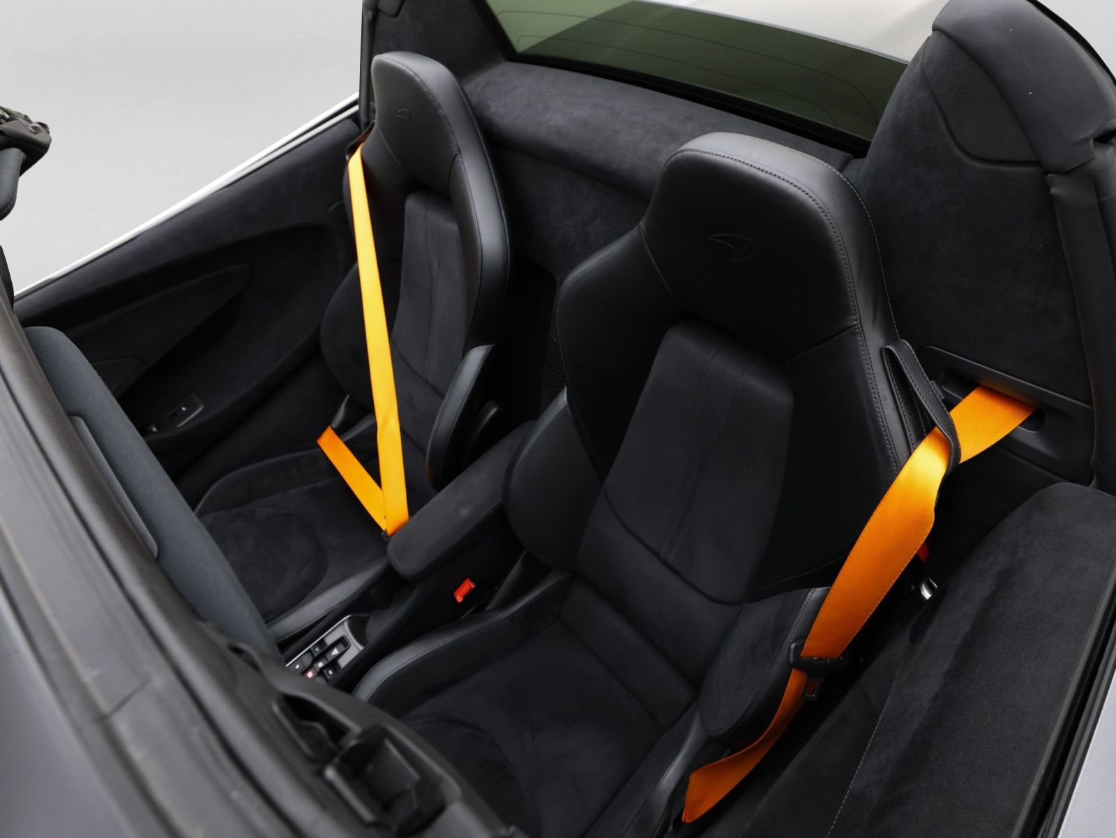Used 2020 McLaren 600LT Spider RWD image 27