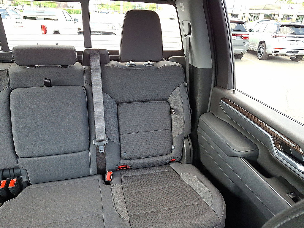 Used 2026 Chevrolet Silverado 2500 LT AWD/4WD image 14