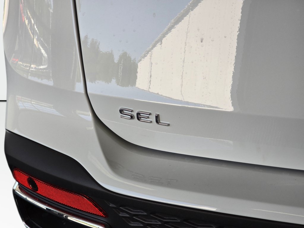 New 2026 Volkswagen Taos SEL AWD/4WD image 14
