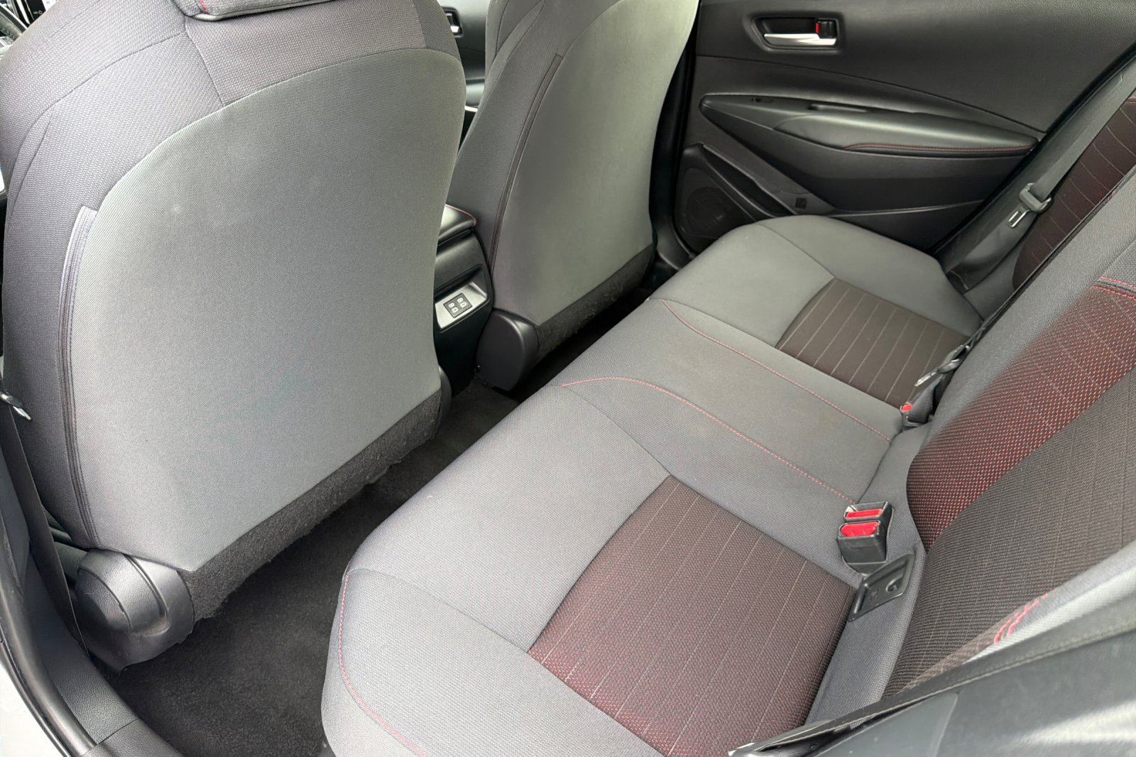 Used 2024 Toyota Corolla SE FWD image 14