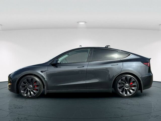 Used 2024 Tesla Model Y Performance image 3