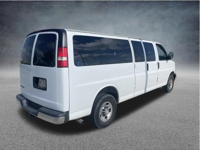 Used 2020 Chevrolet Express 3500 LT w/ LT Preferred Equipment Group RWD image 10