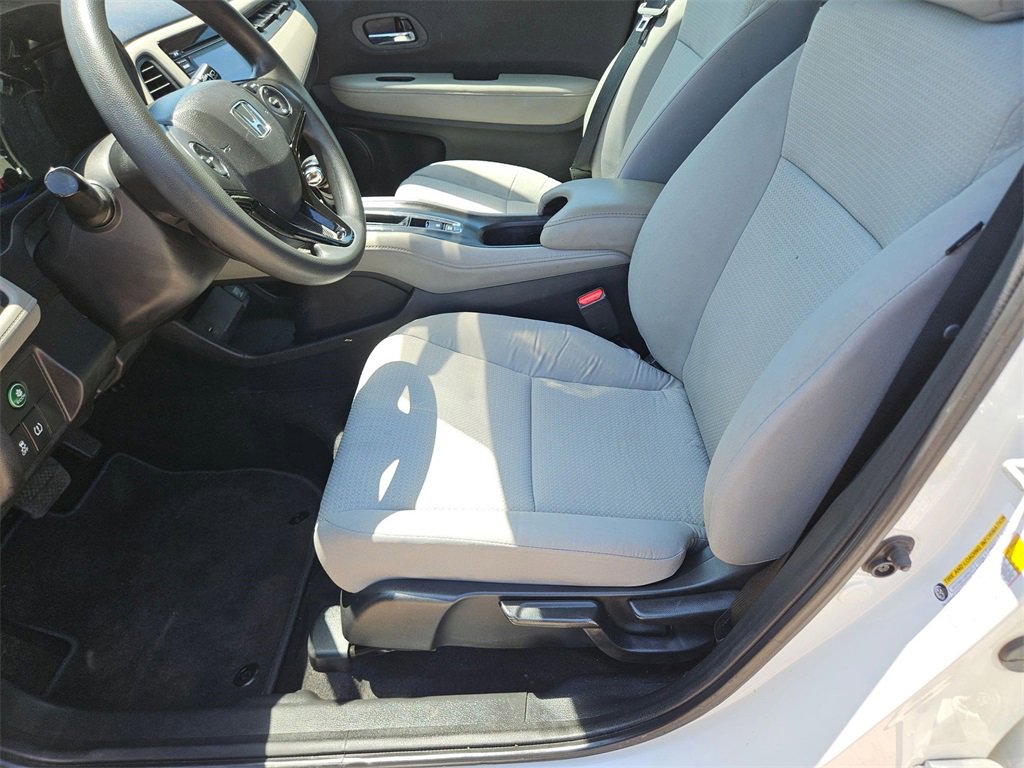 Used 2022 Honda HR-V LX image 16