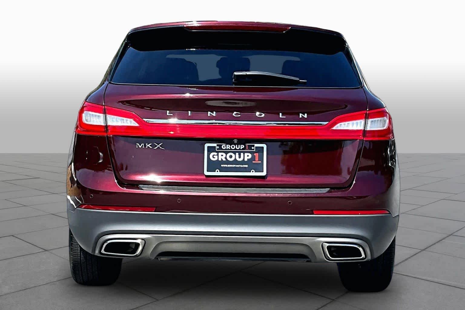 Used 2017 Lincoln MKX Reserve FWD image 5
