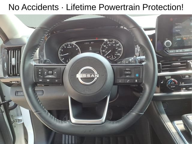 Used 2023 Nissan Pathfinder SV AWD/4WD image 15
