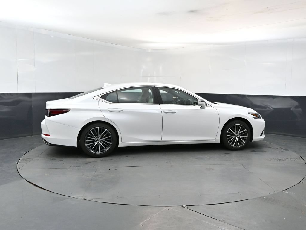 Used 2024 Lexus ES 350 w/ Premium Package FWD image 6