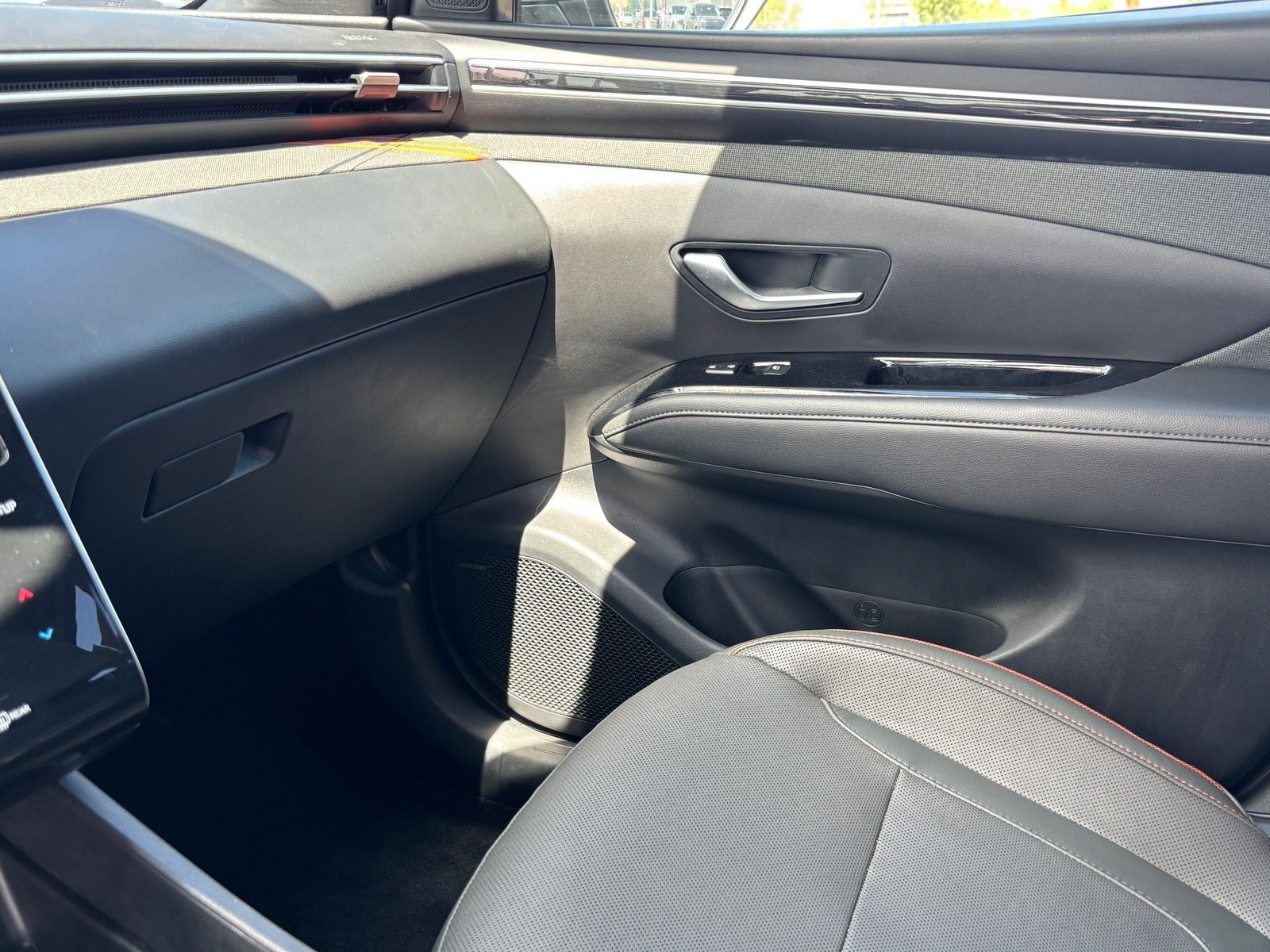 Used 2023 Hyundai Santa Cruz Limited AWD/4WD image 20