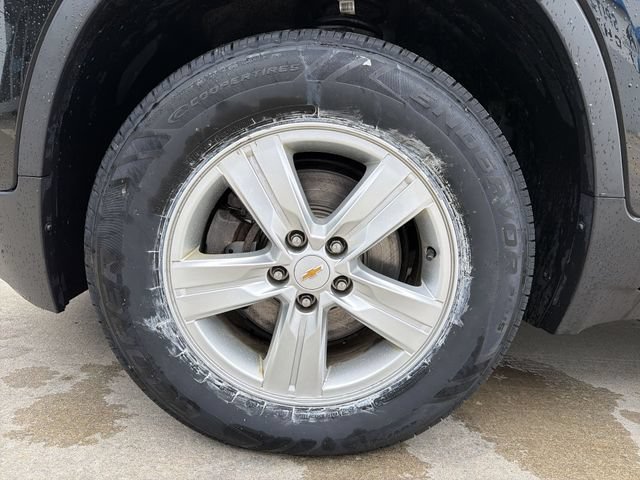 Used 2020 Chevrolet Trax LT w/ LT Convenience Package AWD/4WD image 12