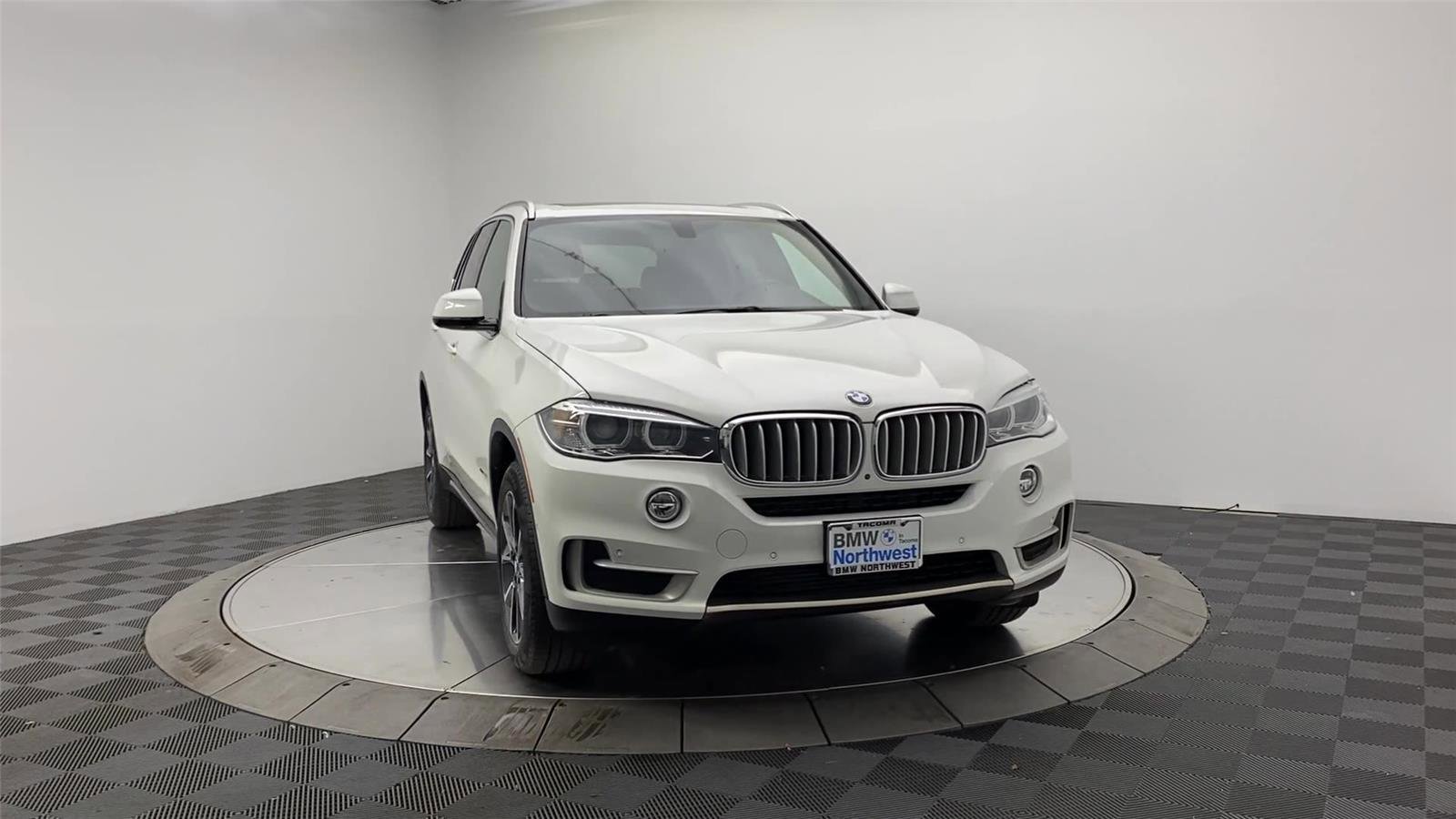 Used 2018 BMW X5 xDrive35i w/ M Sport Package AWD/4WD image 13