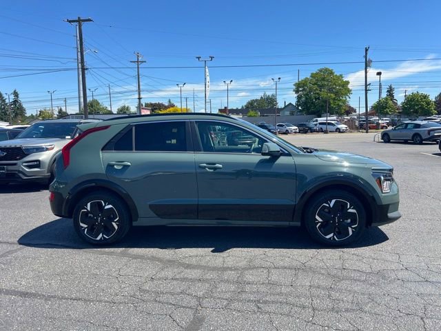 Certified 2023 Kia Niro Wind w/ Wind Preserve Package FWD image 8