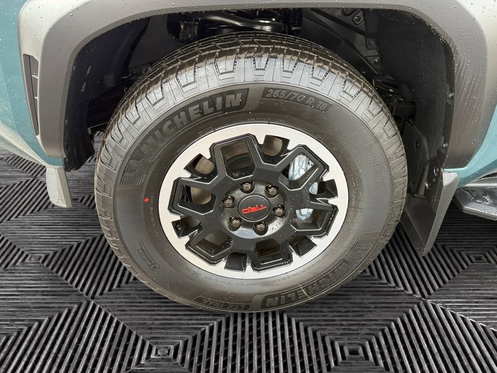 New 2026 Toyota 4Runner TRD Off-Road AWD/4WD image 14