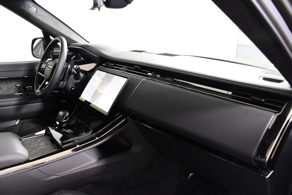 Used 2025 Land Rover Range Rover Sport SV Edition Two image 23