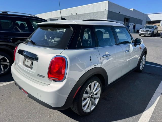 Used 2016 MINI Cooper 4-Door Hardtop image 3