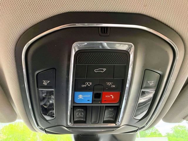 Certified 2023 Jeep Grand Cherokee Laredo w/ Luxury Tech Group I AWD/4WD image 30