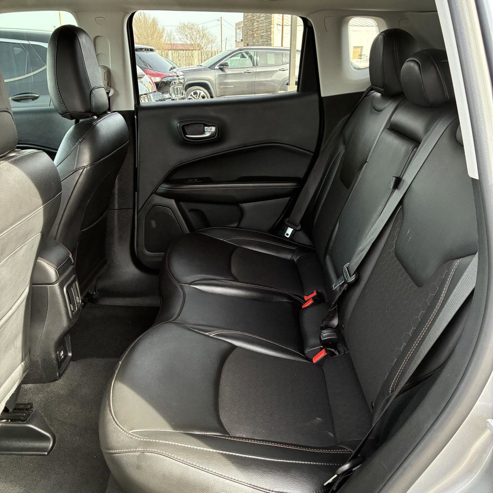 Used 2021 Jeep Compass Latitude w/ Driver Assistance Group image 7