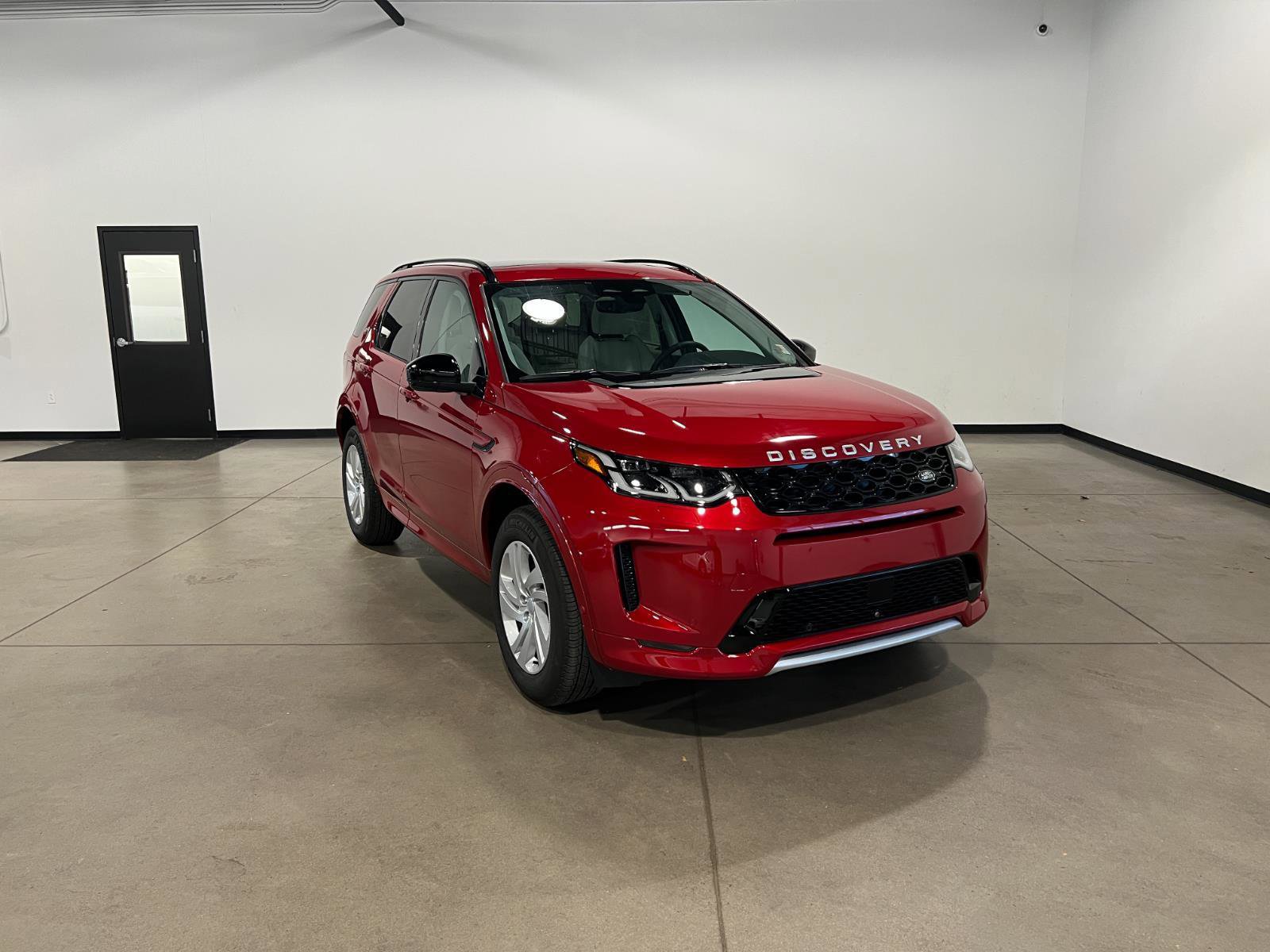 Used 2025 Land Rover Discovery Sport S image 1