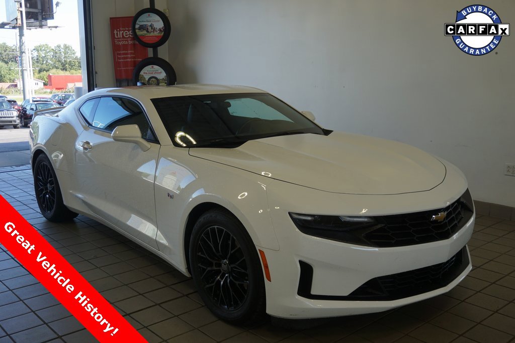 Used 2022 Chevrolet Camaro LT w/ Technology Package image 1