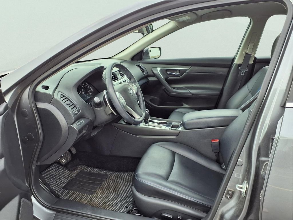 Used 2018 Nissan Altima 2.5 SR w/ SR Special Edition image 19