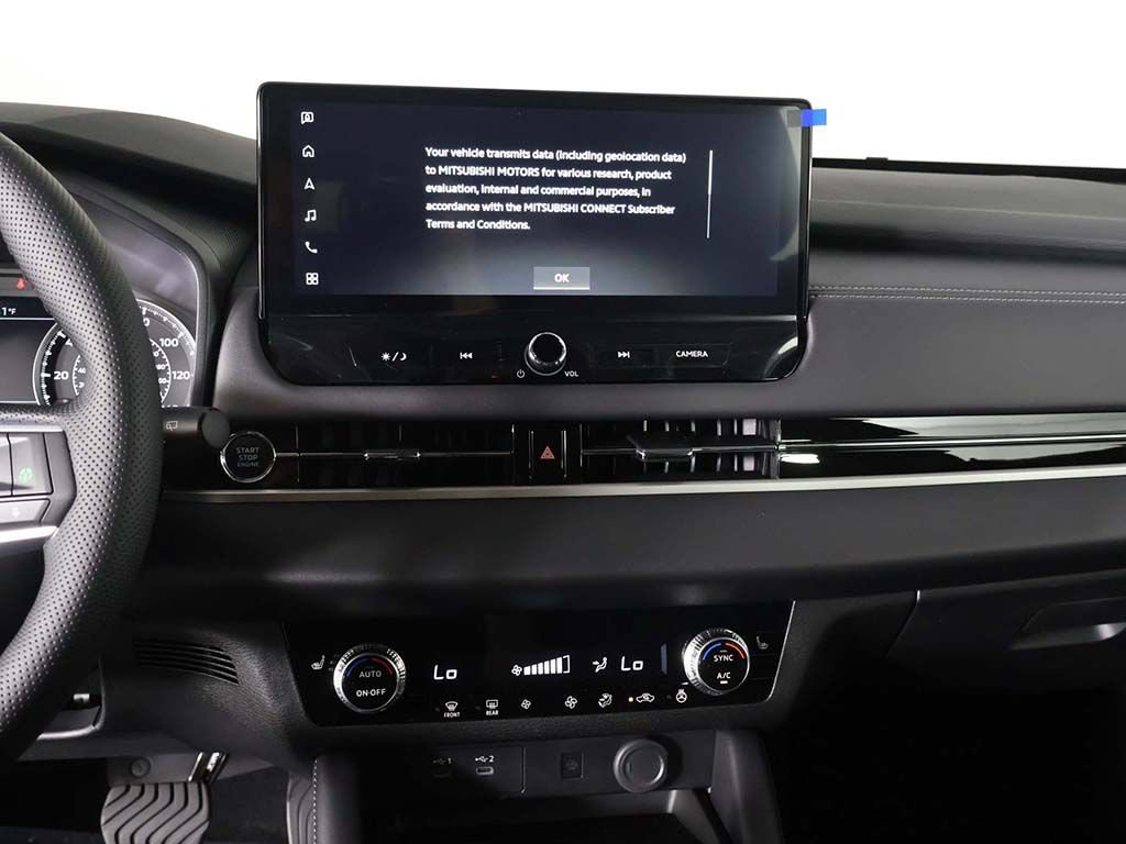 New 2026 Mitsubishi Outlander SE FWD image 35