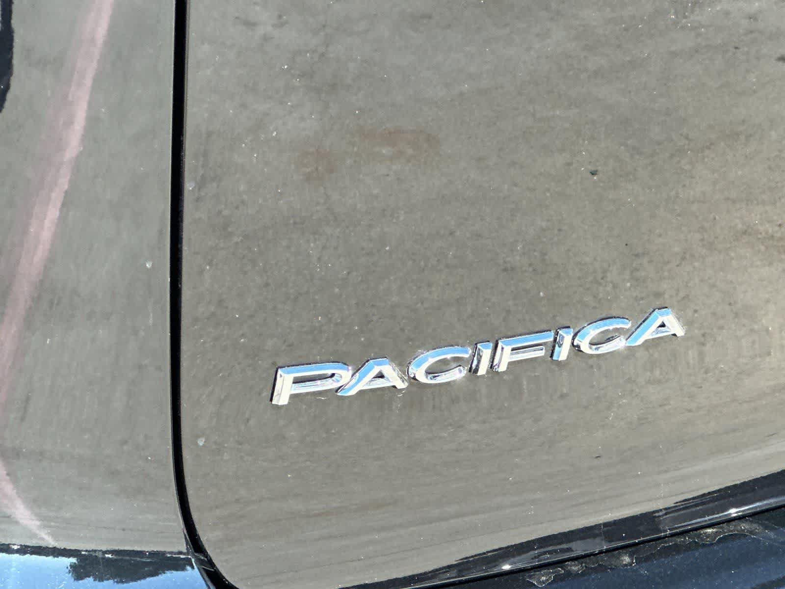 Used 2026 Chrysler Pacifica Select FWD image 29