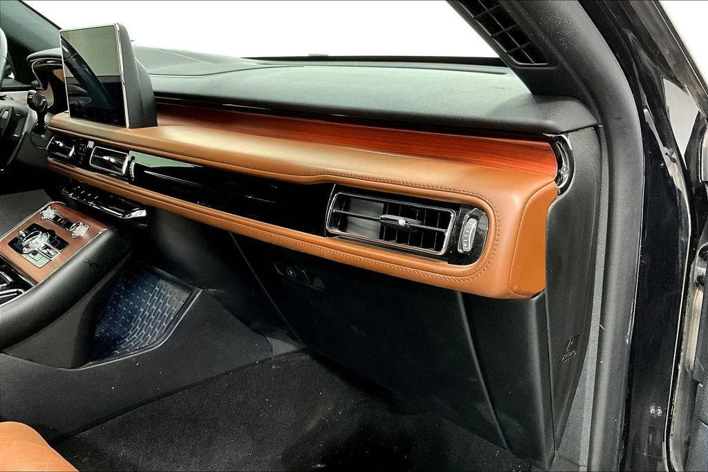 Used 2021 Lincoln Aviator Grand Touring w/ Equipment Group 302A image 19