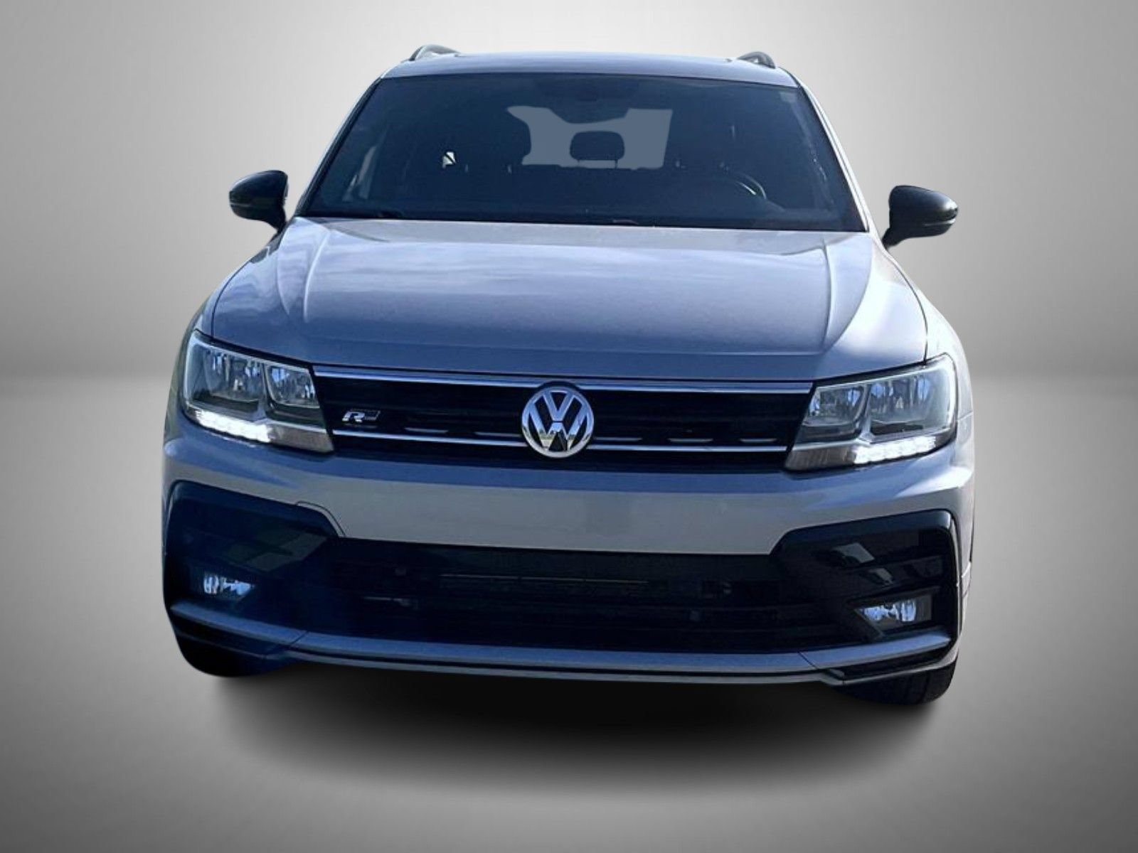 Used 2020 Volkswagen Tiguan SE R-Line FWD image 2
