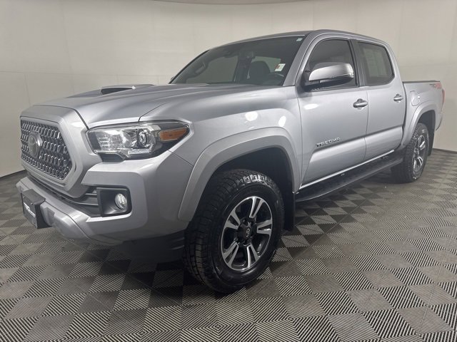 Used 2018 Toyota Tacoma TRD Sport image 8