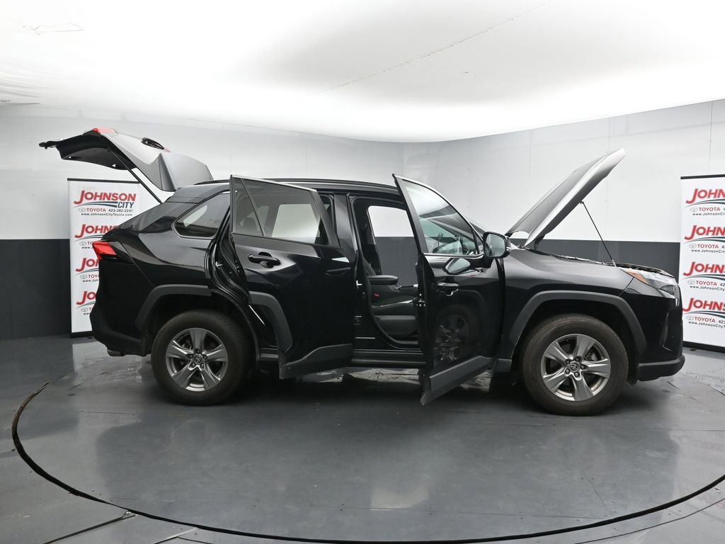 Used 2024 Toyota RAV4 XLE image 27