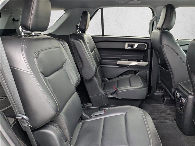 Used 2022 Ford Explorer XLT w/ Equipment Group 202A image 16