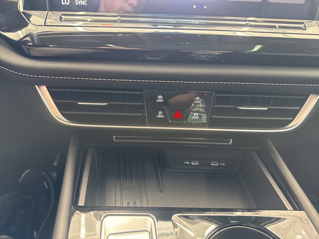 Certified 2025 Volkswagen Atlas SEL image 21