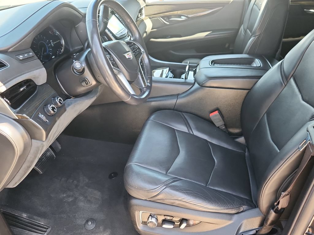 Used 2018 Cadillac Escalade ESV Platinum AWD/4WD image 7