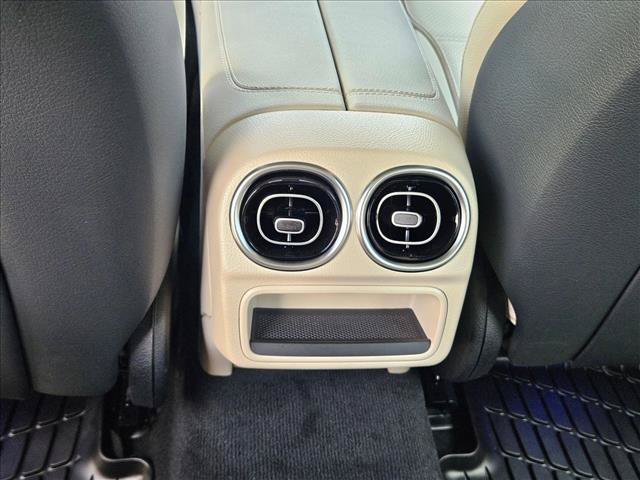 Certified 2024 Mercedes-Benz C 300 4MATIC Sedan image 19