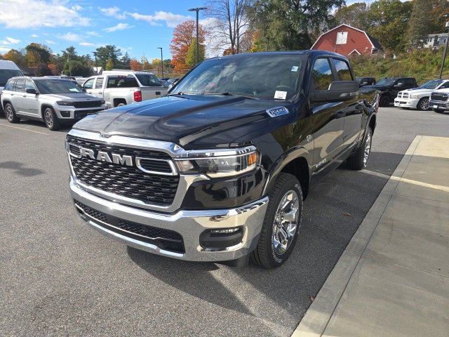 New 2026 RAM 1500 4x4 Crew Cab image 3