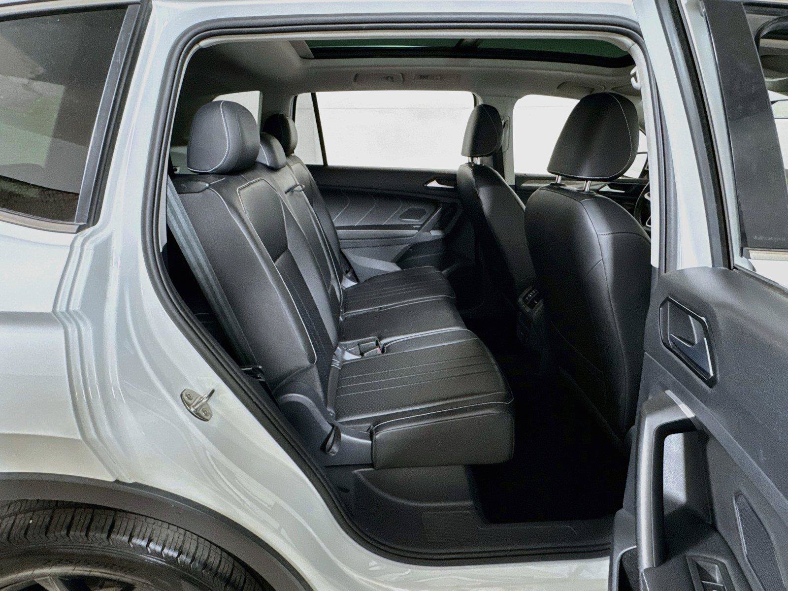 Used 2024 Volkswagen Tiguan SE FWD image 27